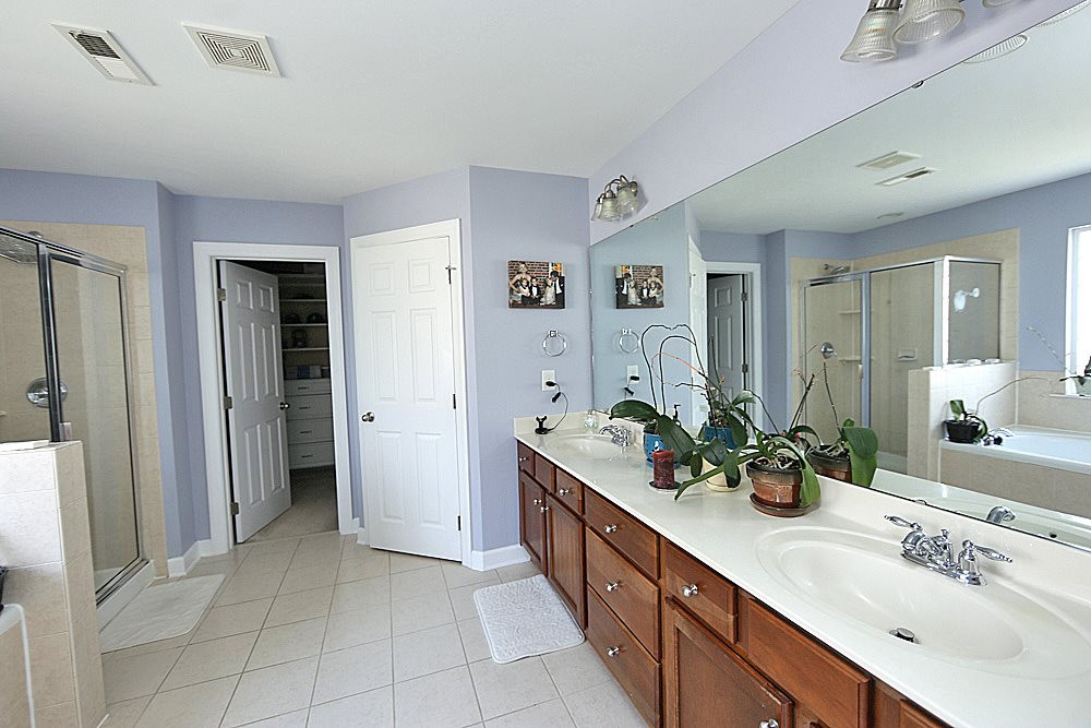 5811 Claribel Court Raleigh, NC 27612 - Photo 16 of 24 Master Bath/Spa