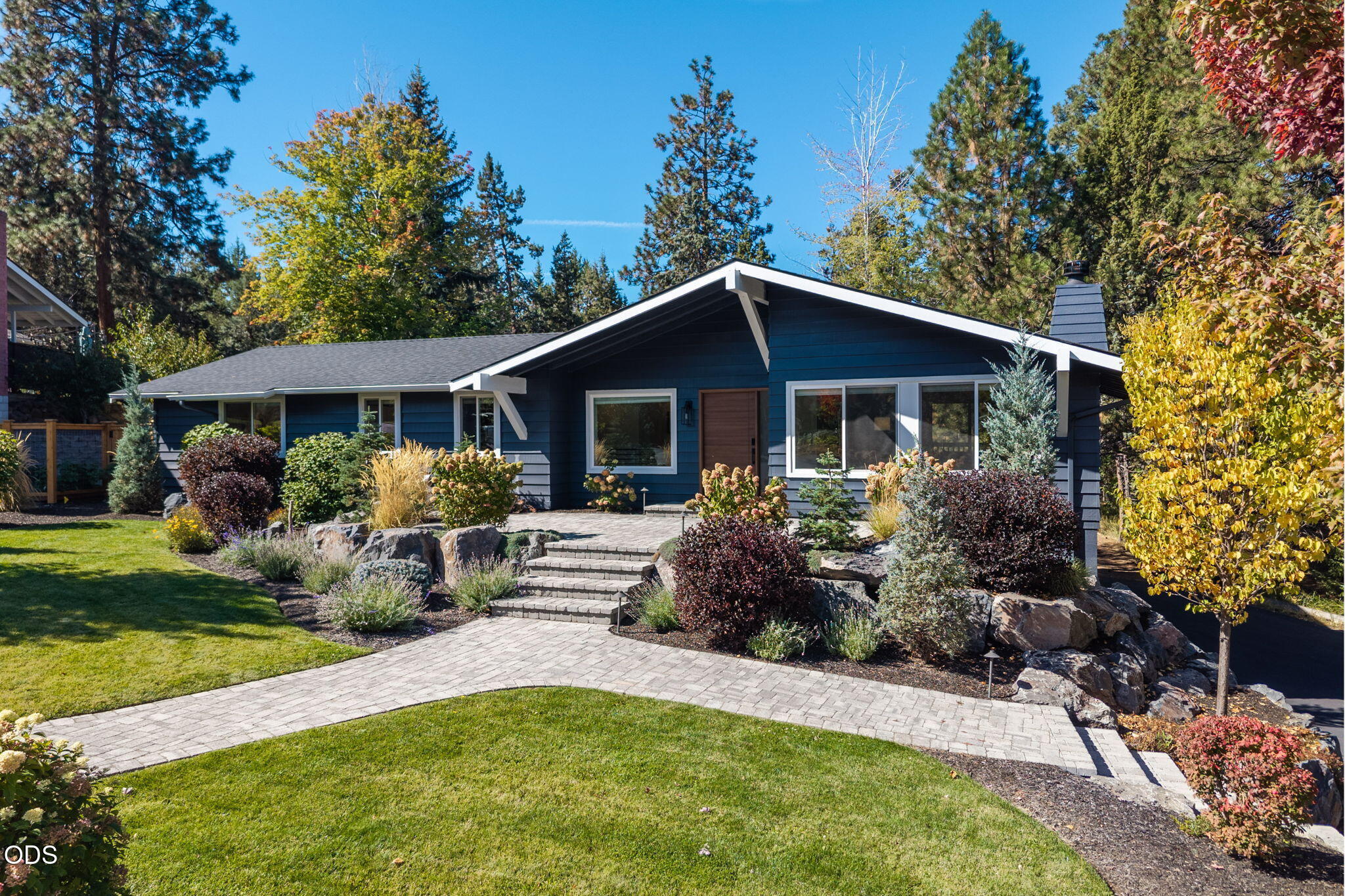 1705 Northeast Shepard Road Bend, OR 97701 - Photo 3 of 63 Gallery Image 3