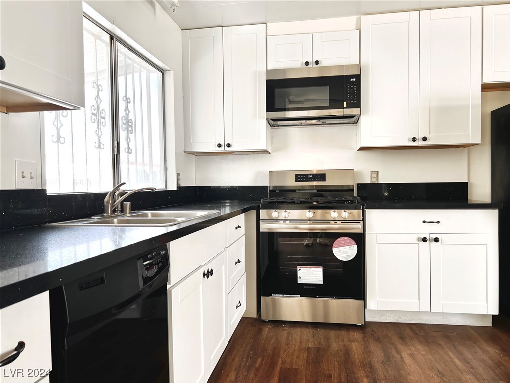 4967 Ridge Drive Las Vegas, NV 89103 - Photo 13 of 49 Gallery Image 13