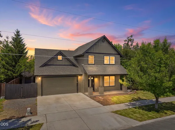 $639,999 | 1494 Northeast Rumgay Drive, Bend, OR 97701