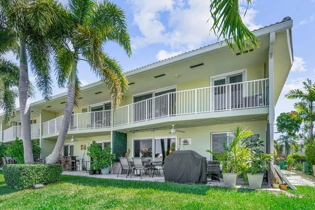 $429,000 | 2311 Northeast 36th Street, Unit 1A, Lighthouse Point, FL 33064