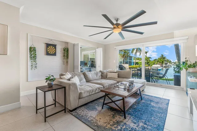 $429,000 | 2311 Northeast 36th Street, Unit 1A, Lighthouse Point, FL 33064