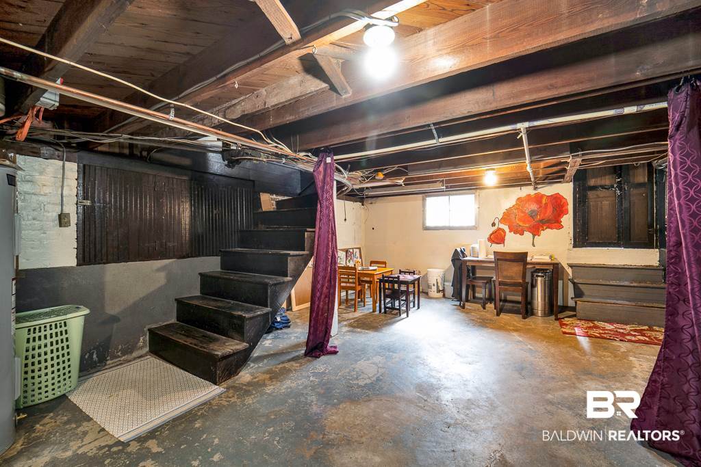 1811 Spring Hill Avenue Mobile, AL 36607 - Photo 24 of 37 Basement Art Area