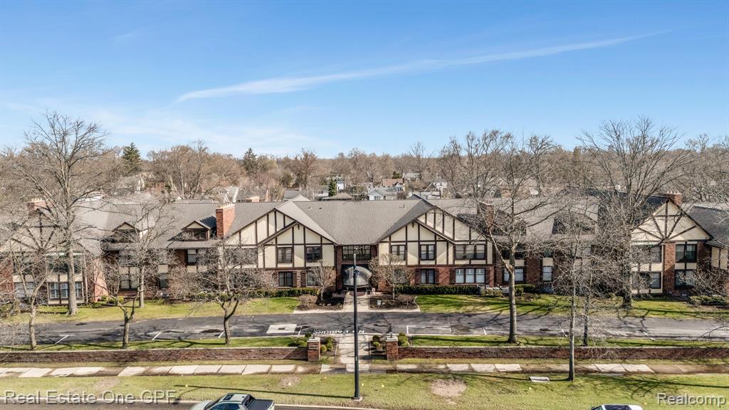 1708 Vernier Road Grosse Pointe Woods, MI 48236 - Photo 38 of 43