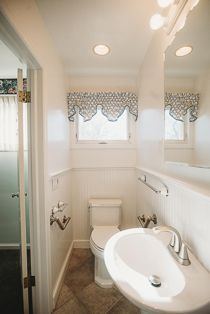 3226 Rasmont Road Roanoke, VA 24018 - Photo 14 of 25 Master Bath with Shower
