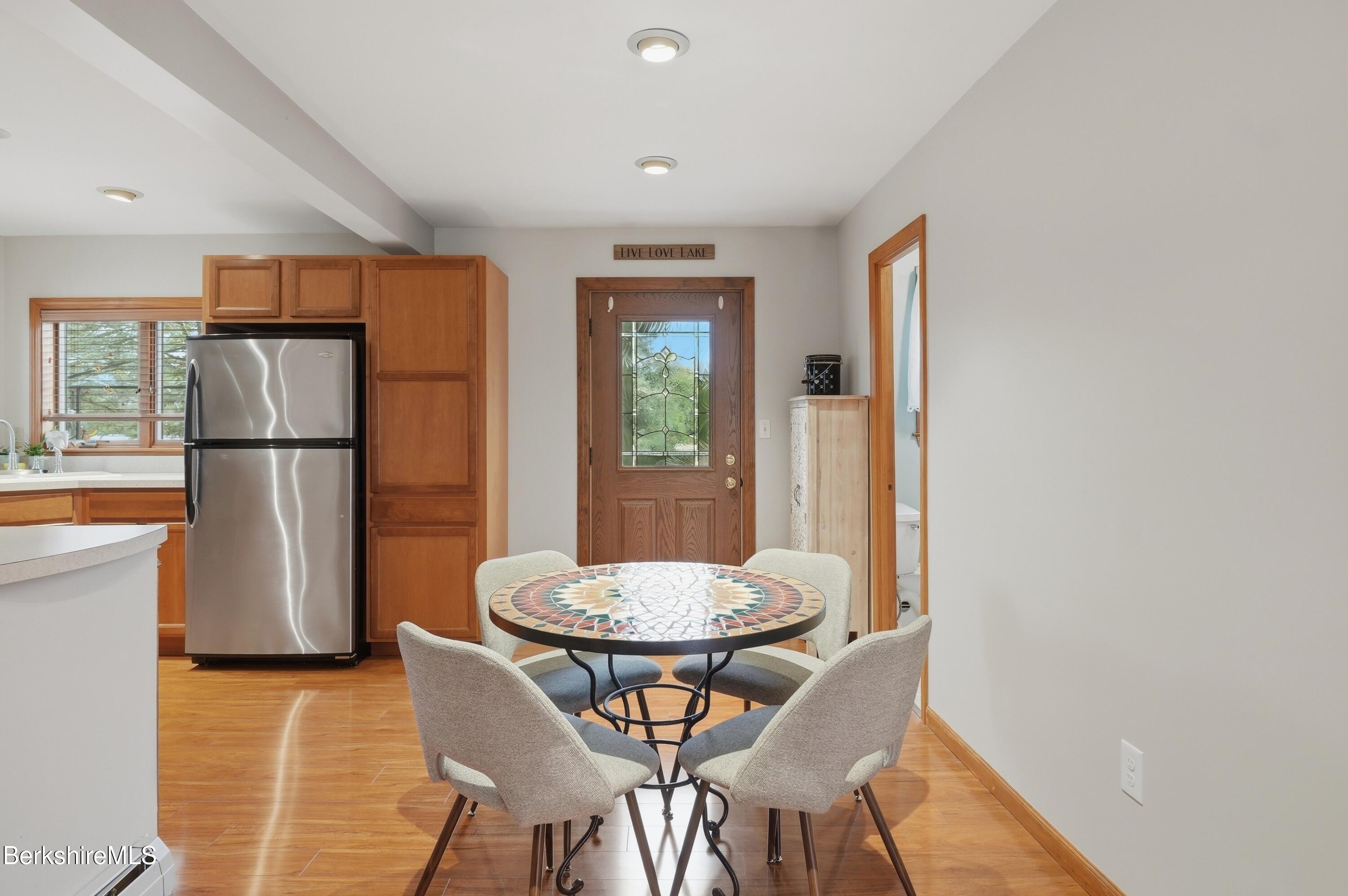 62 Thomas Road Pittsfield, MA 01201 - Photo 12 of 28 021_dsc09381