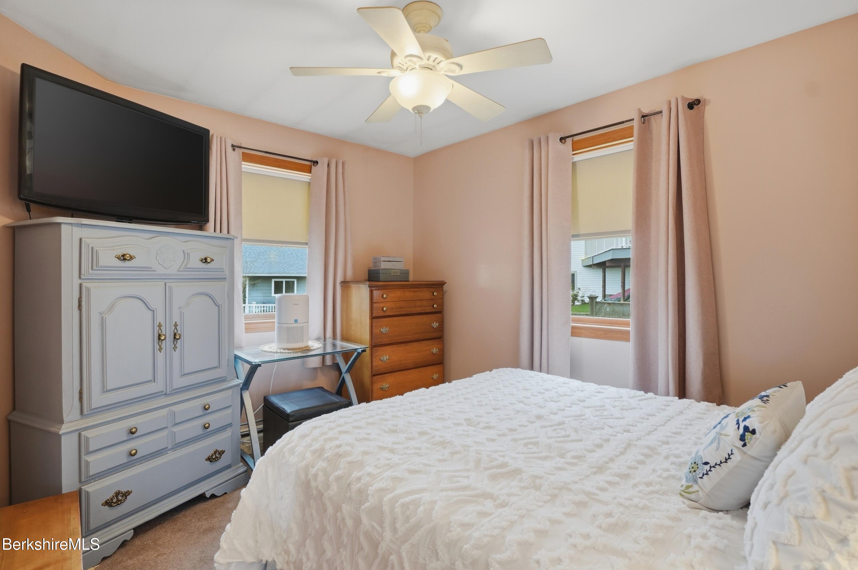 62 Thomas Road Pittsfield, MA 01201 - Photo 15 of 28 028_dsc09441