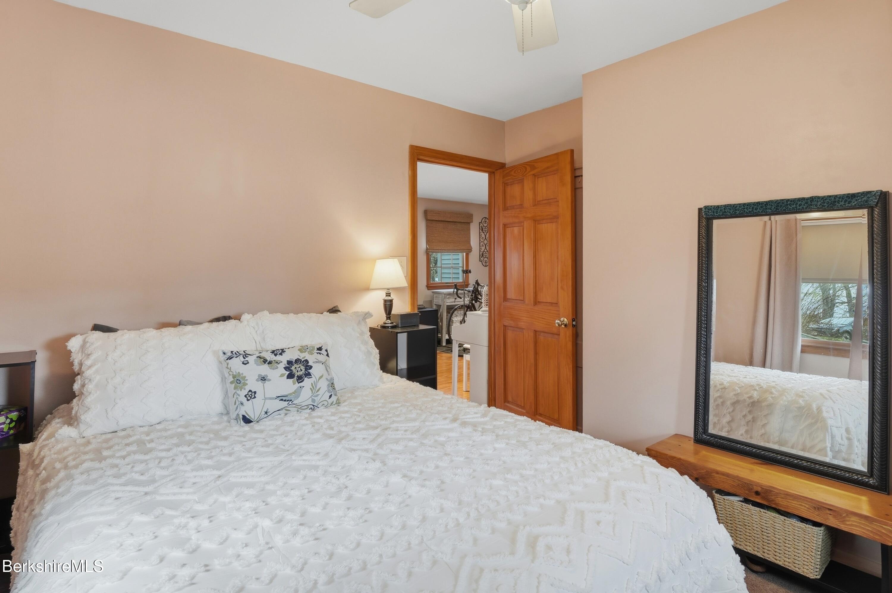 62 Thomas Road Pittsfield, MA 01201 - Photo 16 of 28 030_dsc09447