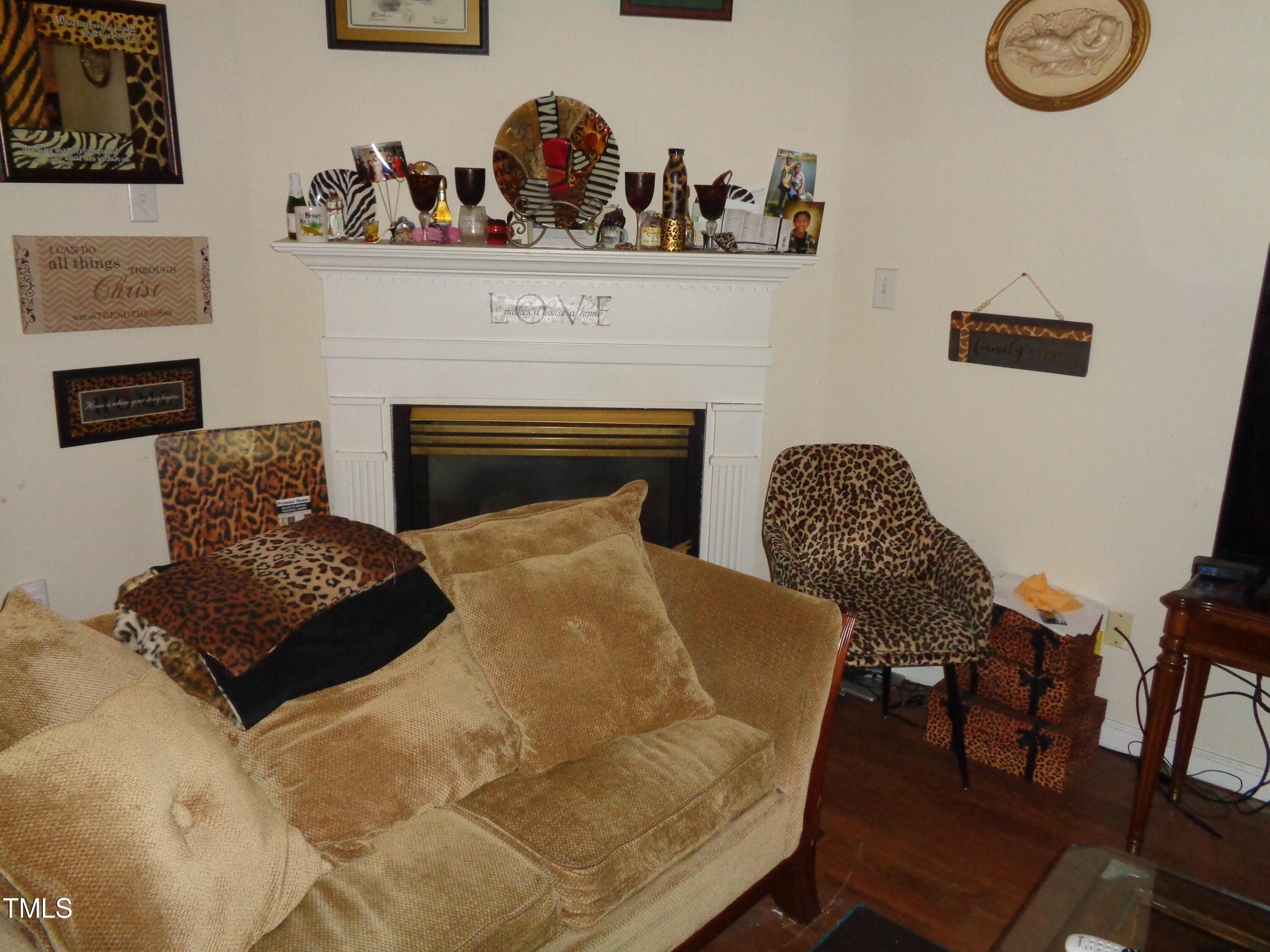 5317 Dunrobin Court Raleigh, NC 27610 - Photo 5 of 17 DSC01551
