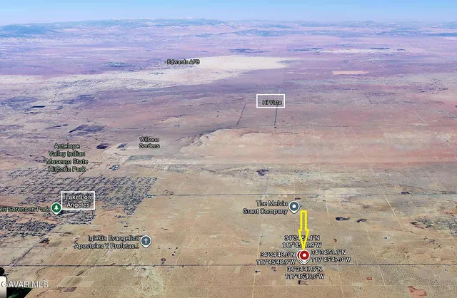 a view of a bathroom