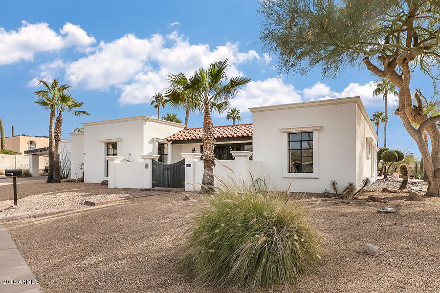 2251 East Ocotillo Road Phoenix, AZ 85016 - Photo 2 of 23 Front