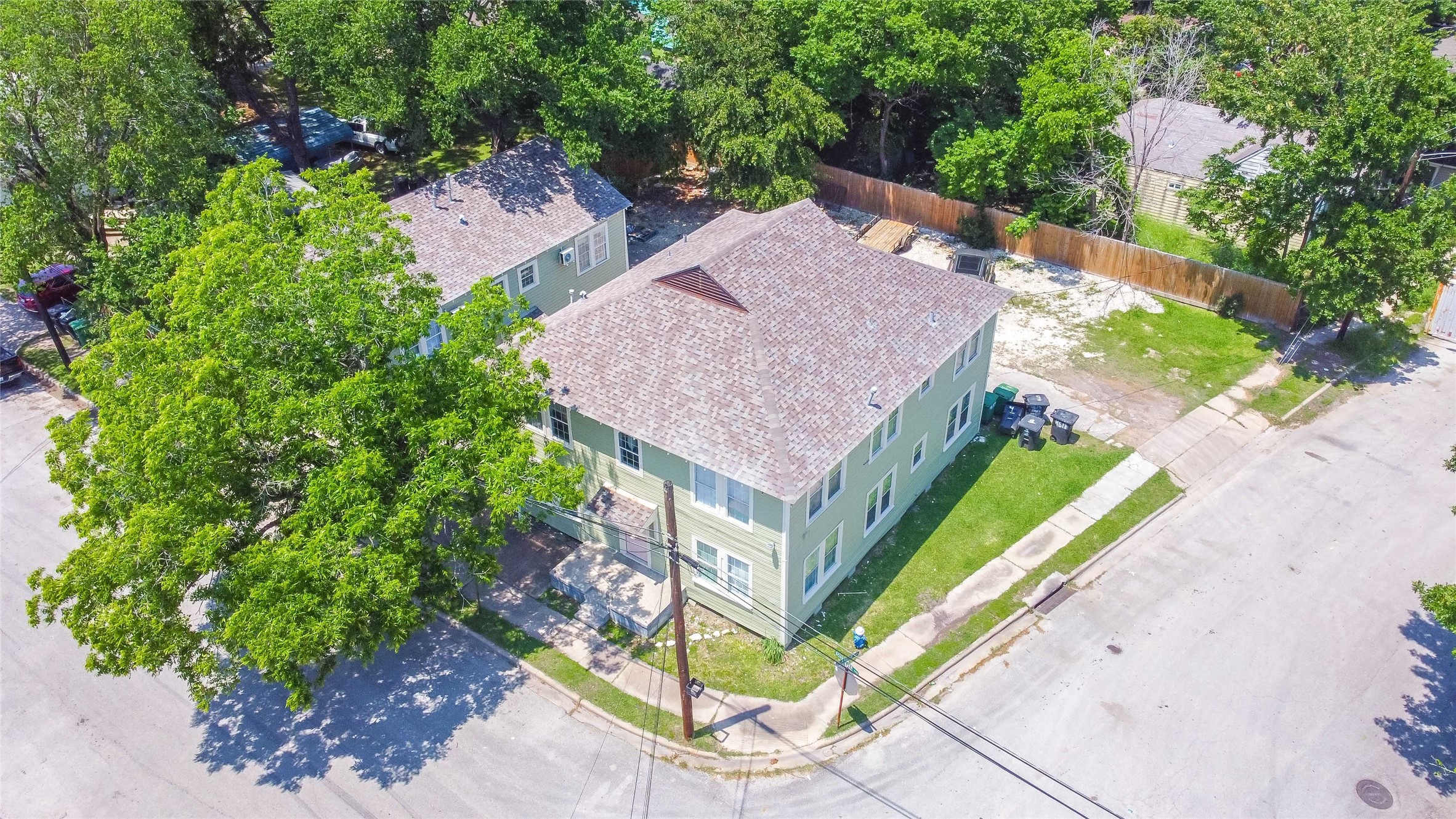 4615 Schroeder Street, Unit 1 Houston, TX 77011 - Photo 4 of 28 an aerial view of a house with a yard