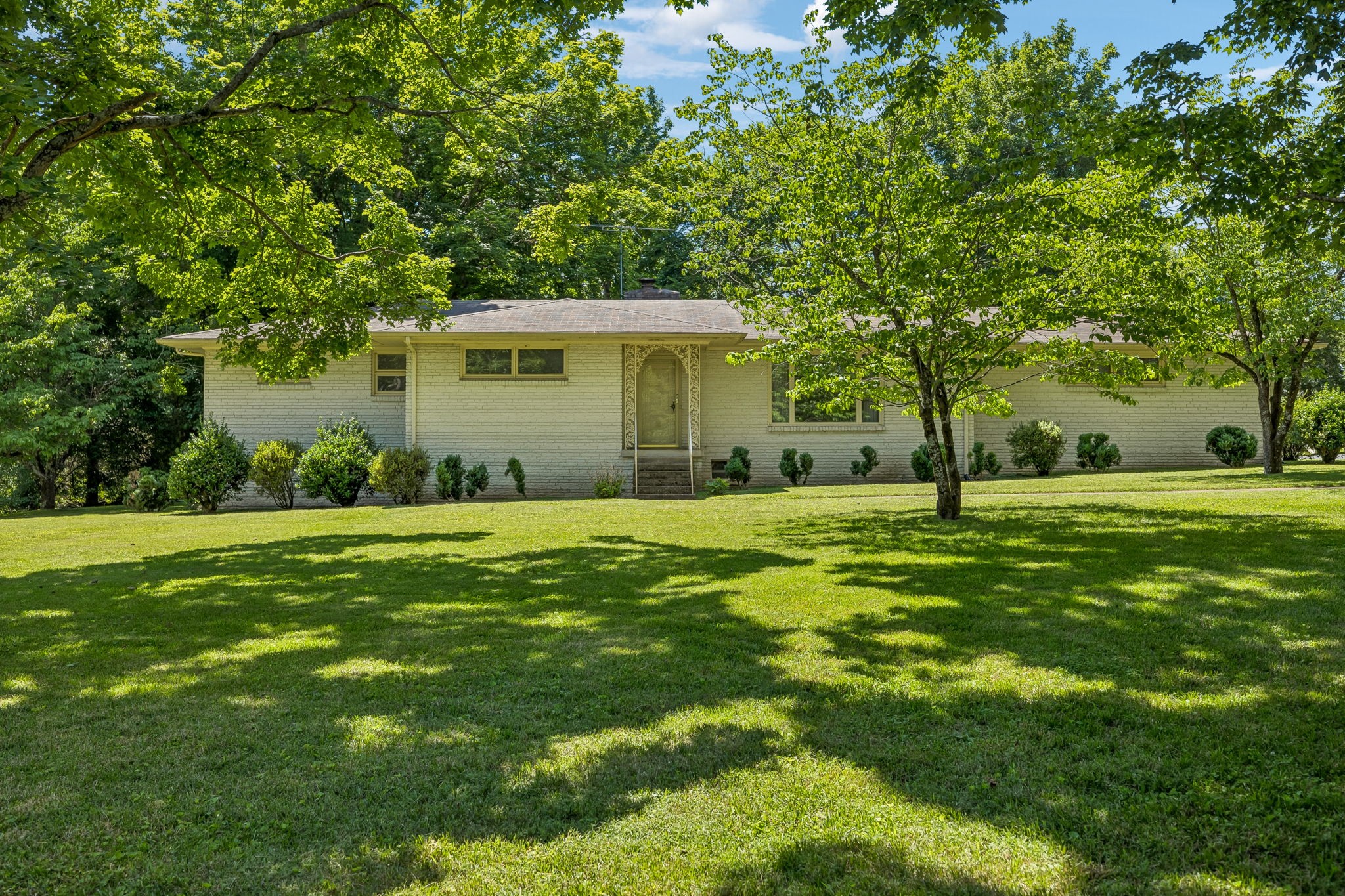 1505 Hillsboro Road Franklin, TN 37069 - Photo 1 of 73 Gallery Image 1