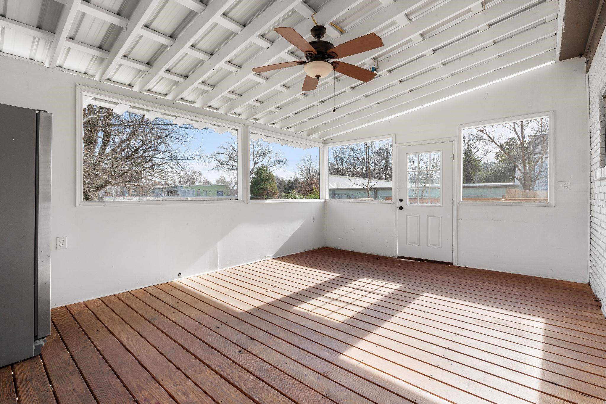 710 Philadelphia Street Memphis, TN 38104 - Photo 18 of 25 a view of a room with wooden floor