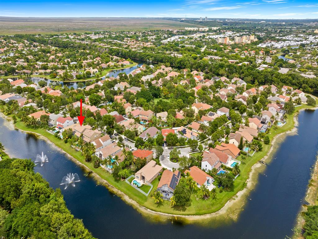 301 Cameron Drive Weston, FL 33326 - Photo 2 of 39 a view of a city