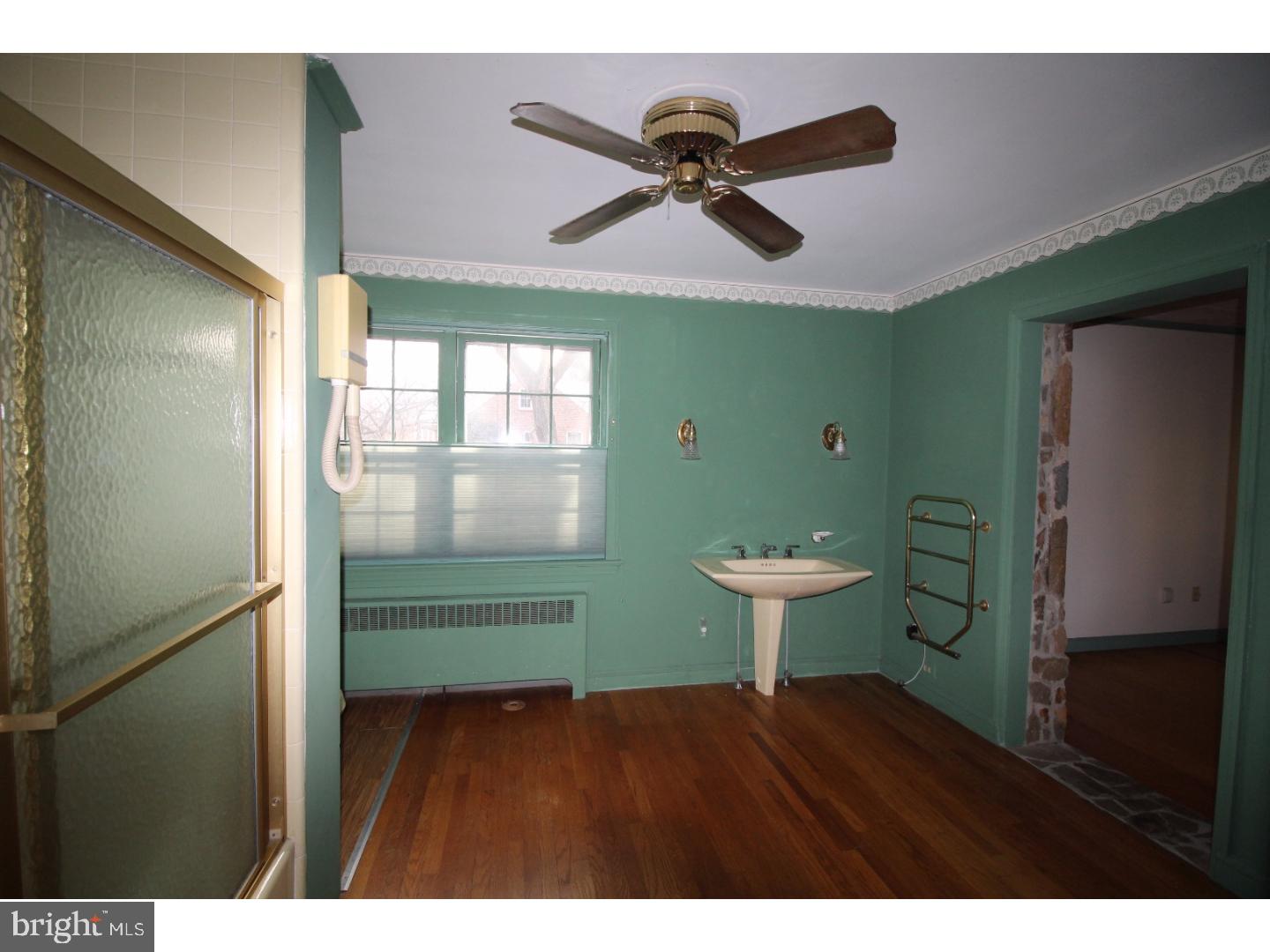 266 Indian Road Newark, DE 19711 - Photo 13 of 25 Bathroom