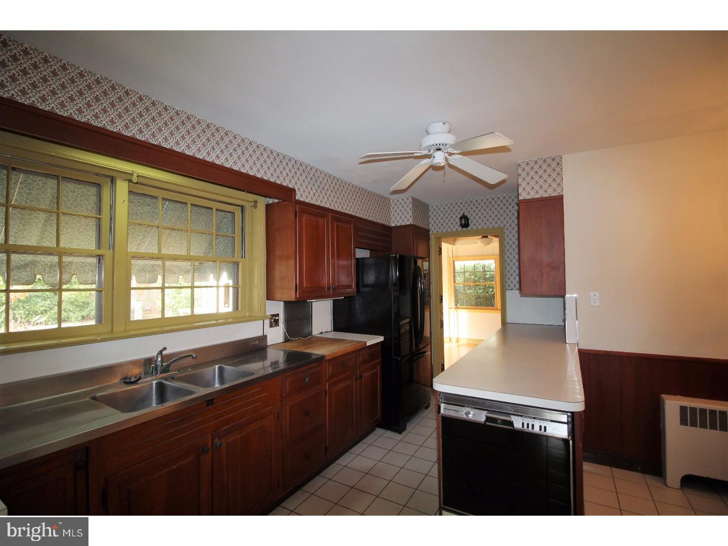 266 Indian Road Newark, DE 19711 - Photo 15 of 25 Kitchen