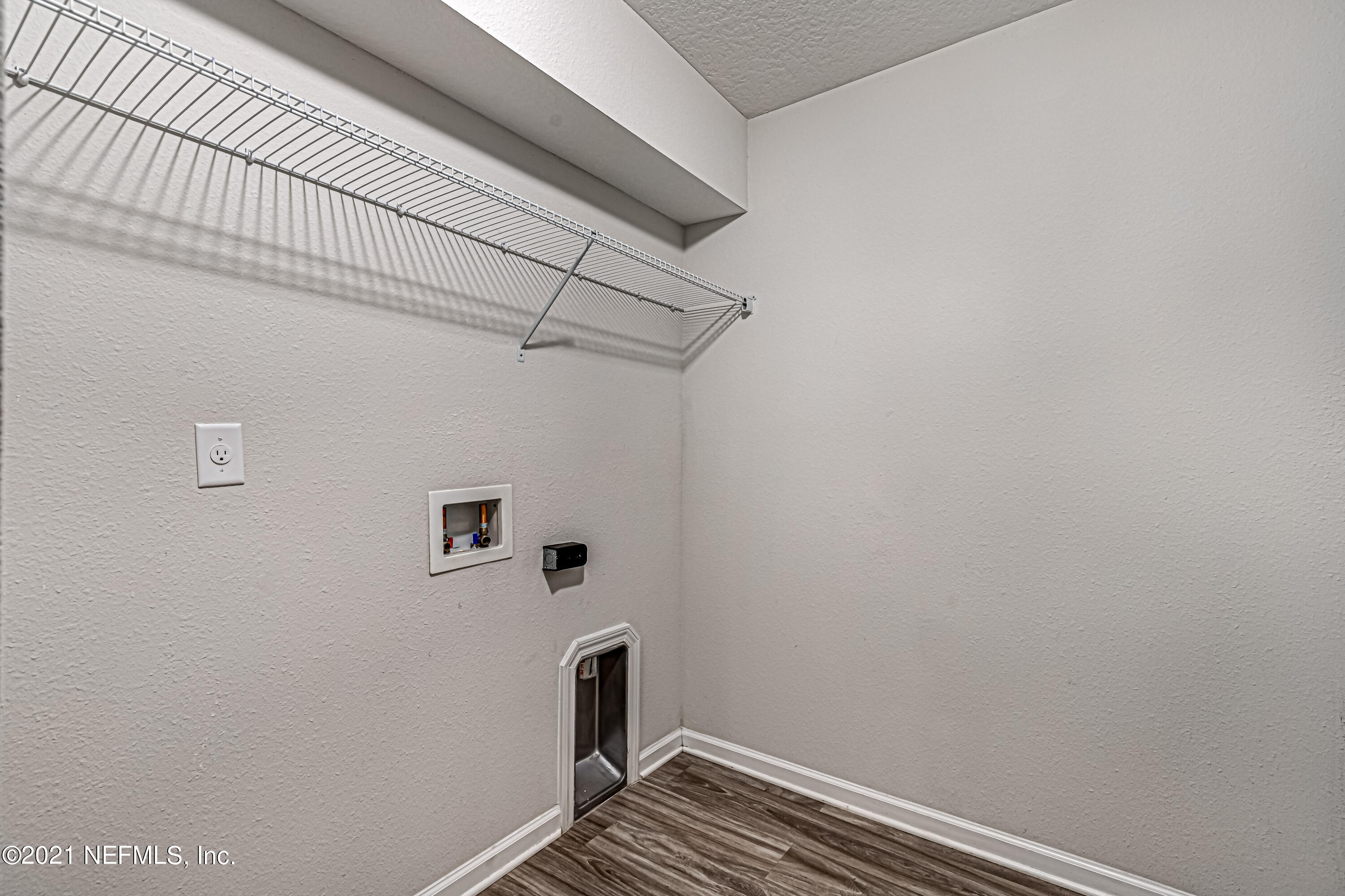 8117 Firetower Road Jacksonville, FL 32210 - Photo 9 of 24 9-Laundry