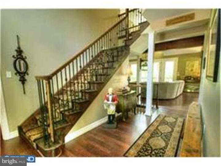 213 Chapel Hill Road Sinking Spring, PA 19608 - Photo 2 of 25