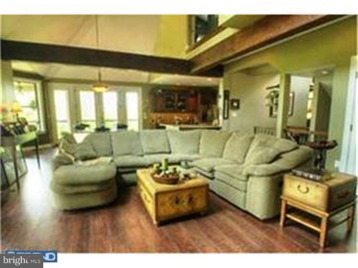 213 Chapel Hill Road Sinking Spring, PA 19608 - Photo 6 of 25