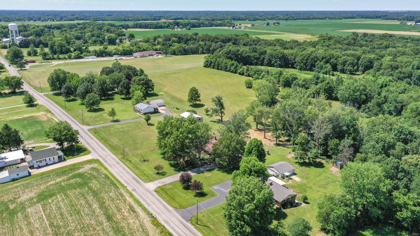 3345 Seiler Road Bethalto, IL 62010 - Photo 5 of 60