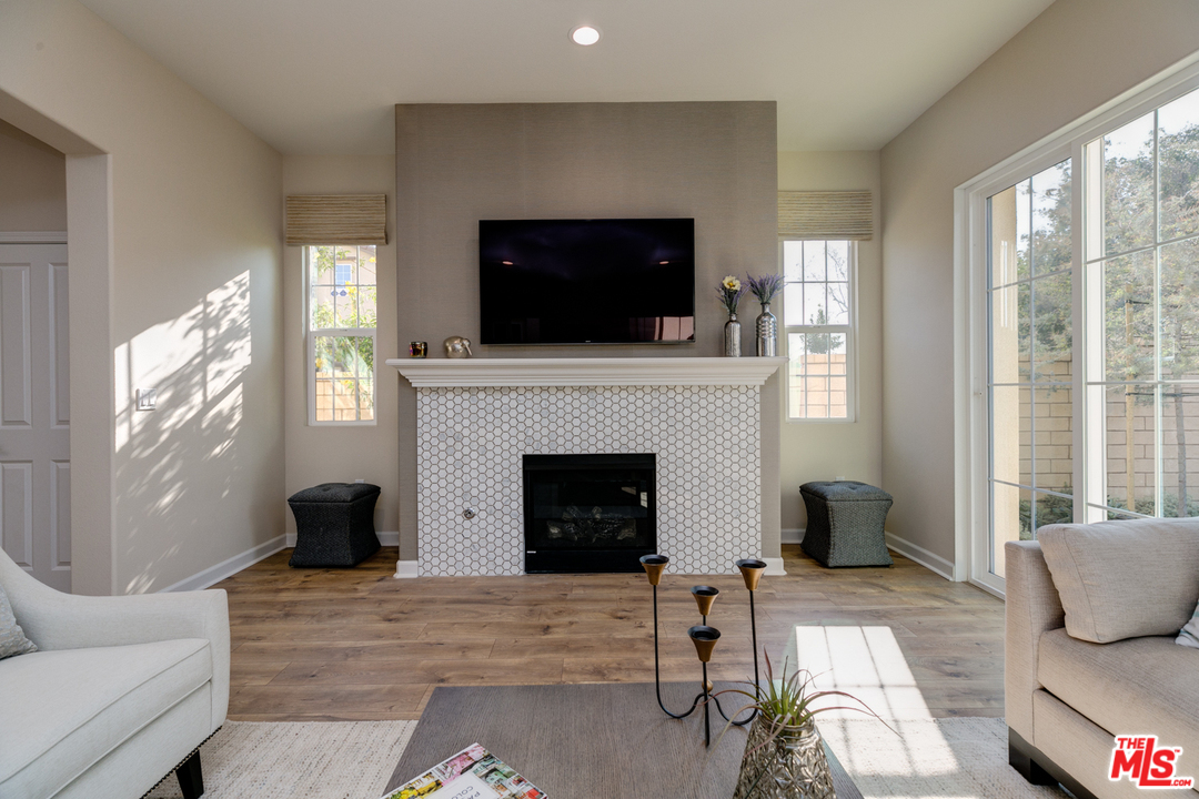 2313 Nicklaus Street, Unit 795 Oxnard, CA 93036 - Photo 4 of 26