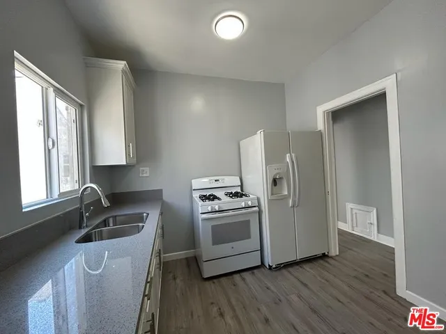 $2,500 | 759 1/2 North Ridgewood Place, Los Angeles, CA 90038