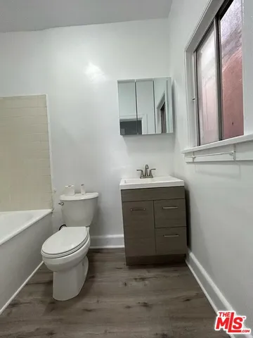 $2,500 | 759 1/2 North Ridgewood Place, Los Angeles, CA 90038