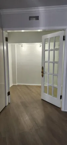 an empty room with a empty space