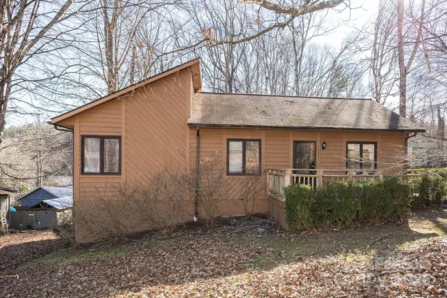 $225,000 | 1321 Idlewood Street Southwest, Lenoir, NC 28645