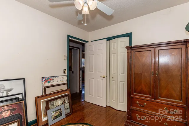 $225,000 | 1321 Idlewood Street Southwest, Lenoir, NC 28645