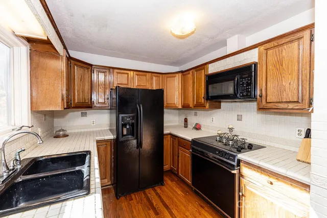 $225,000 | 1321 Idlewood Street Southwest, Lenoir, NC 28645