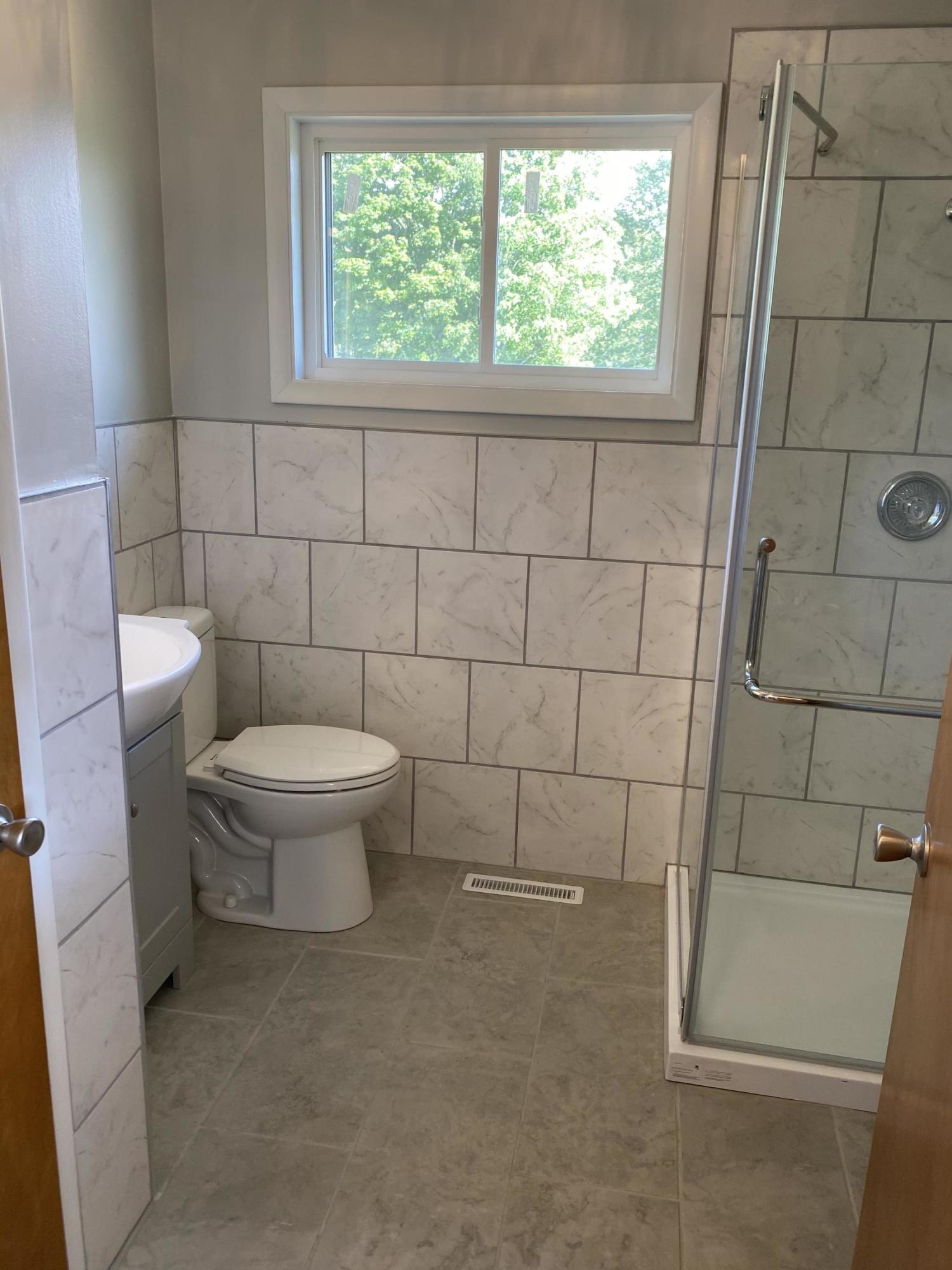 204 Hicks Road Piney Flats, TN 37686 - Photo 3 of 9 1AA44FF1-A3AA-4888-9AE4-39047799EE84