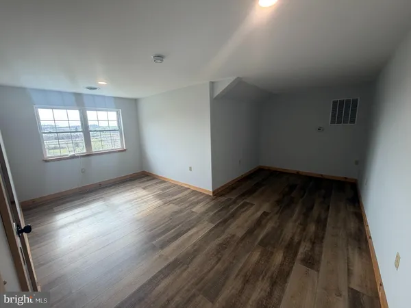 $1,995 | 992 Buck Heights Road, Quarryville, PA 17566