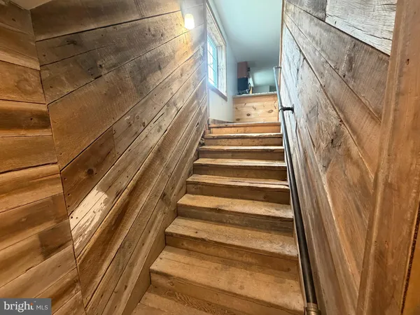 $1,995 | 992 Buck Heights Road, Quarryville, PA 17566