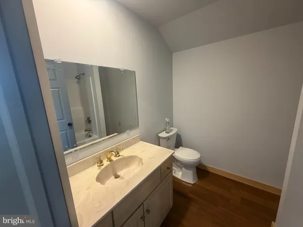 $1,995 | 992 Buck Heights Road, Quarryville, PA 17566