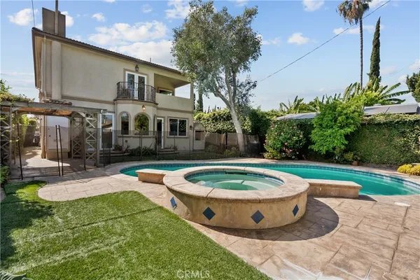 $8,500 | 406 North Fairview Street, Burbank, CA 91505