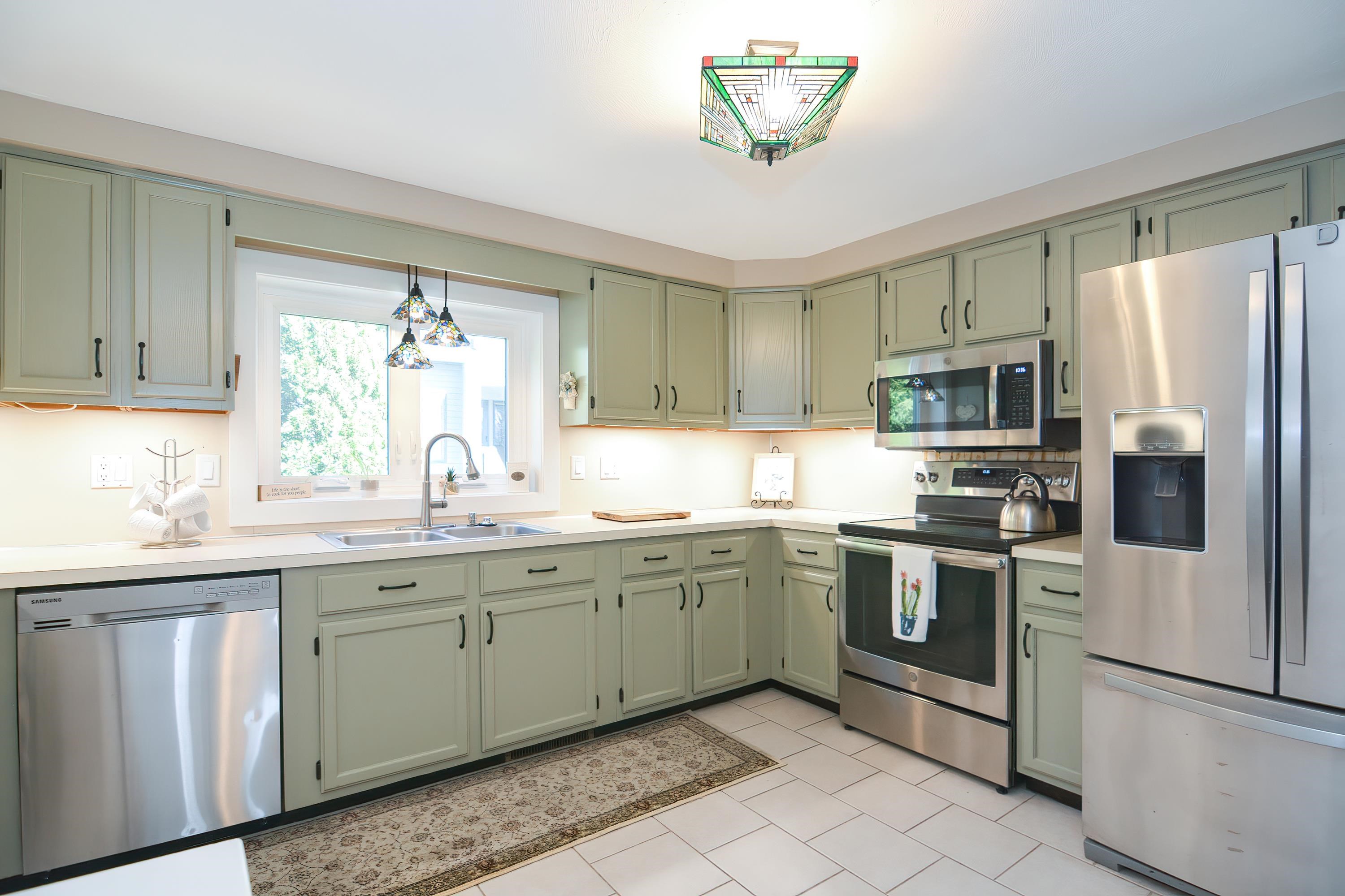 5 Tsienneto Road, Unit 148 Derry, NH 03038 - Photo 5 of 34 Gallery Image 5