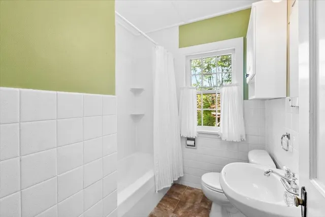 $367,000 | 26 College Road, Bennington, VT 05257