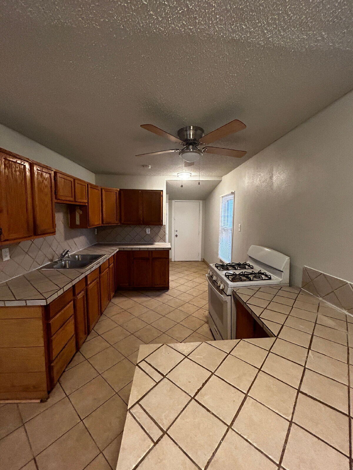 2403 22nd Place Lubbock, TX 79411 - Photo 4 of 22 large - 2026-05-14T135050.100