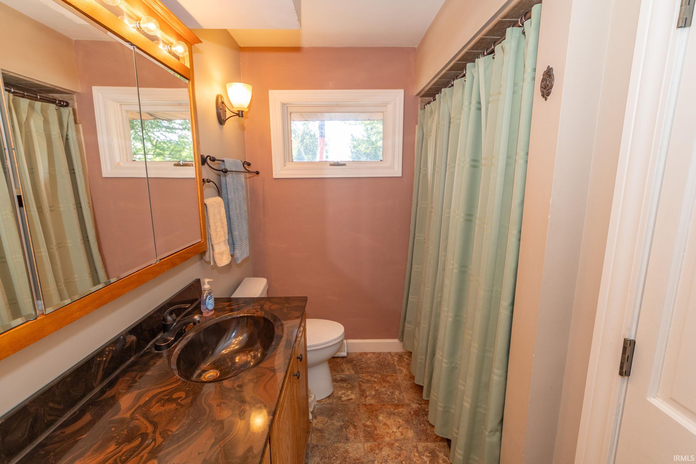 12909 Tyler Road Lakeville, IN 46536 - Photo 6 of 36