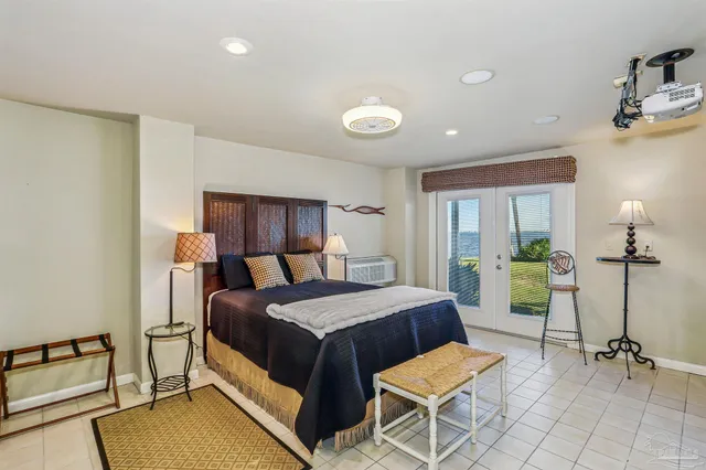 $2,400,000 | 2653 Del Mar Drive, Gulf Breeze, FL 32563