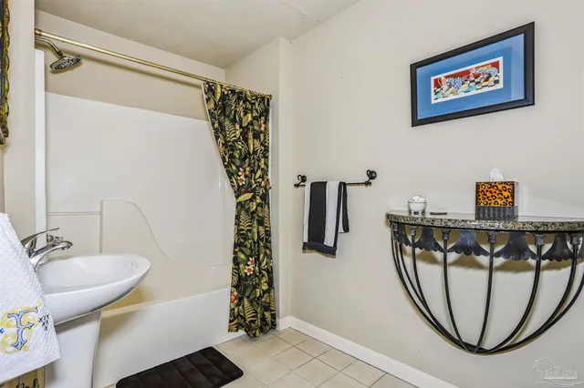 $2,400,000 | 2653 Del Mar Drive, Gulf Breeze, FL 32563