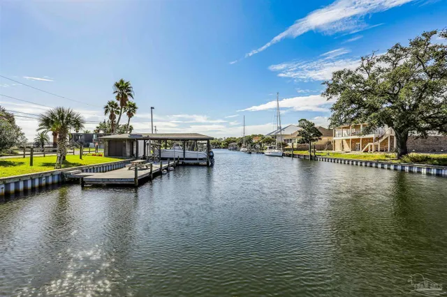 $2,400,000 | 2653 Del Mar Drive, Gulf Breeze, FL 32563