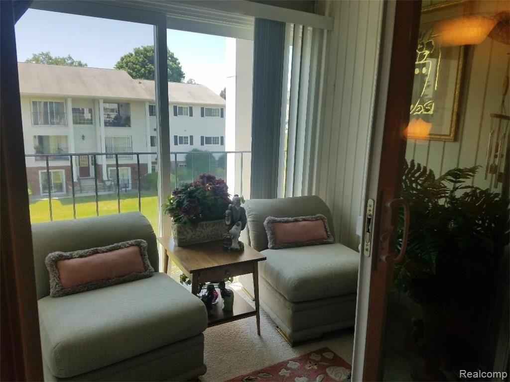 440 Baldwin Avenue, Unit 64 Rochester, MI 48307 - Photo 3 of 13