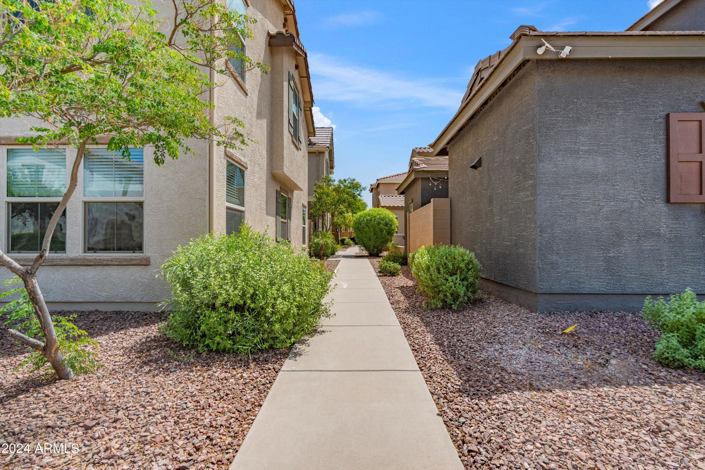 431 North Ranger Trail Gilbert, AZ 85234 - Photo 2 of 38 02-Entryway