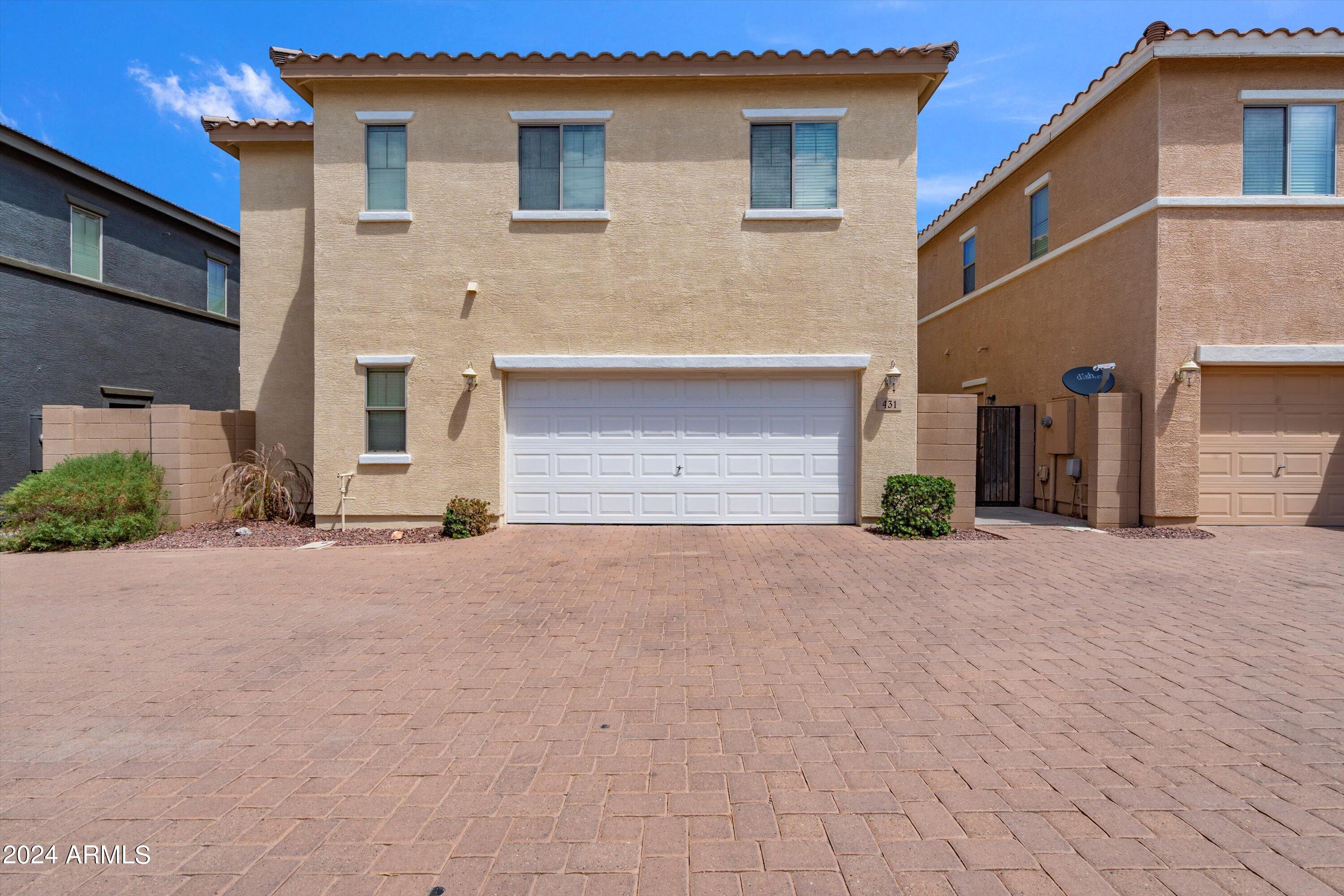 431 North Ranger Trail Gilbert, AZ 85234 - Photo 31 of 38 32-Driveway