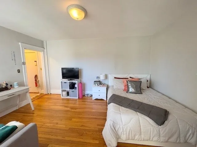 $1,825 | 28 Quint Avenue, Unit 26, Boston, MA 02134