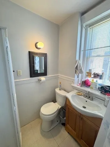 $1,825 | 28 Quint Avenue, Unit 26, Boston, MA 02134