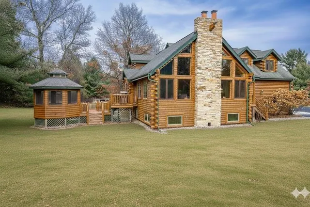 $714,900 | W4981 Morros Mile, Necedah, WI 54646